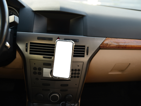 Safe Smartphone Use While Driving: Tips for Using Car Phone Holder